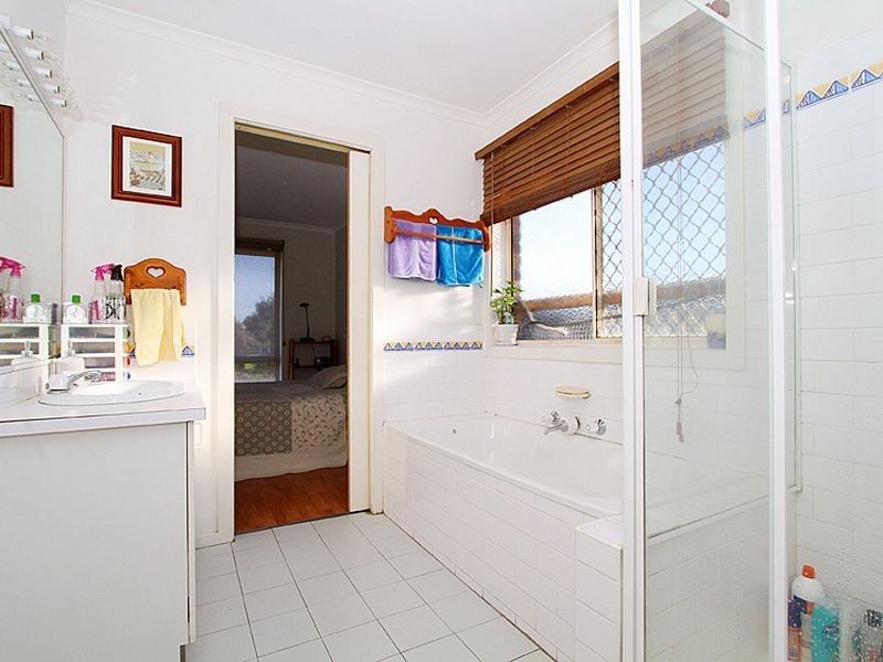 14 Brayford Nook, Craigieburn VIC 3064