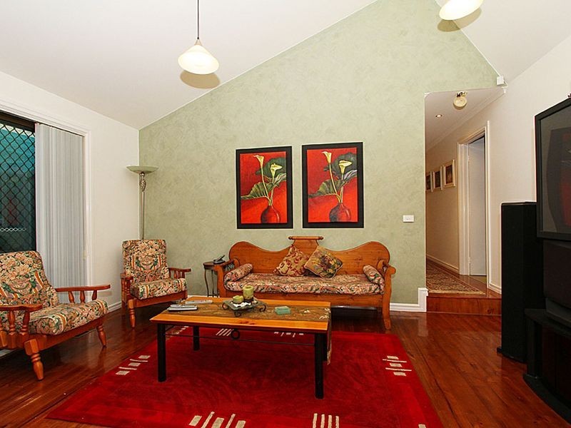78 Grenda Drive, Mill Park VIC 3082