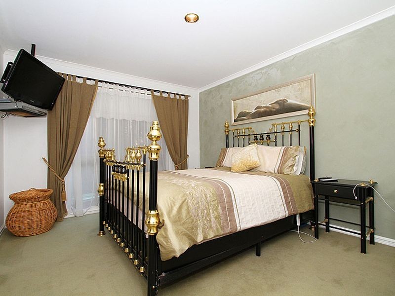 78 Grenda Drive, Mill Park VIC 3082
