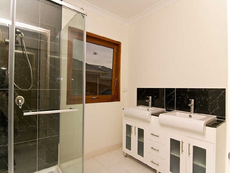 10 Billabong Circuit, Epping VIC 3076
