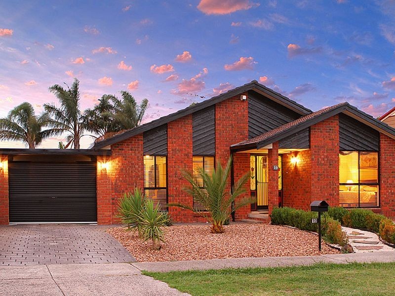 10 Newcombe Court, Mill Park VIC 3082