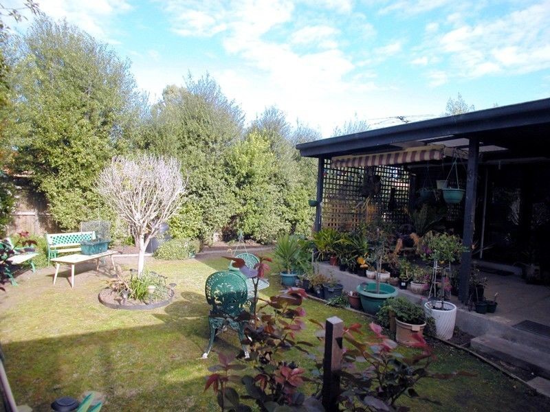 4 Fraser Close, Mill Park VIC 3082