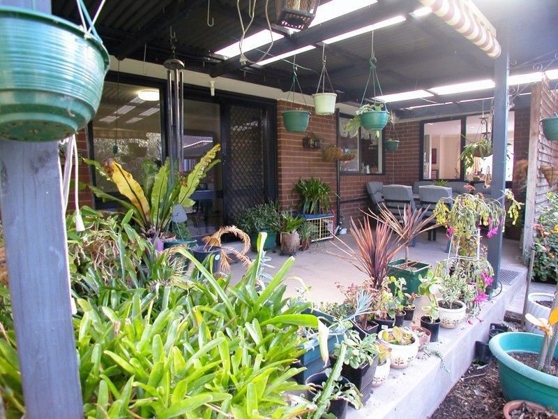 4 Fraser Close, Mill Park VIC 3082