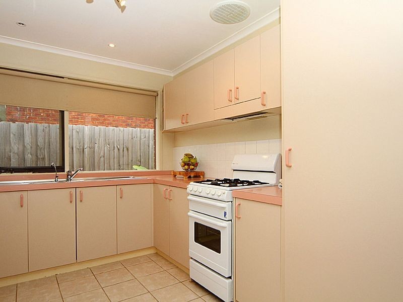 3 Bromwich Court, Mill Park VIC 3082