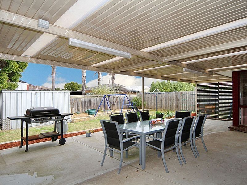 3 Bromwich Court, Mill Park VIC 3082