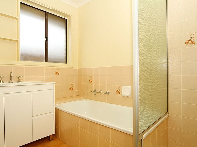 7 Bellevue Court, Mill Park VIC 3082