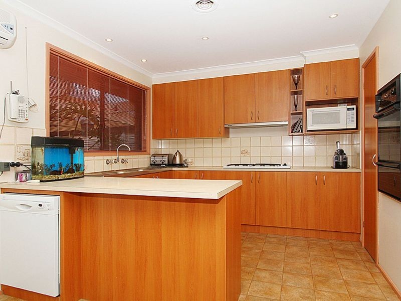 29 Jacaranda Drive, Mill Park VIC 3082