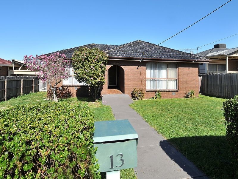13 Boston Road, Lalor VIC 3075