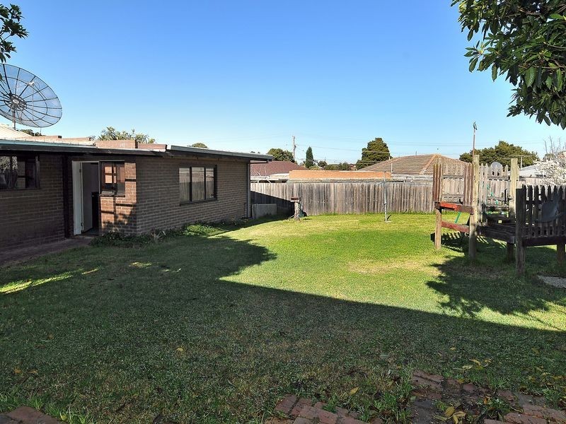 13 Boston Road, Lalor VIC 3075