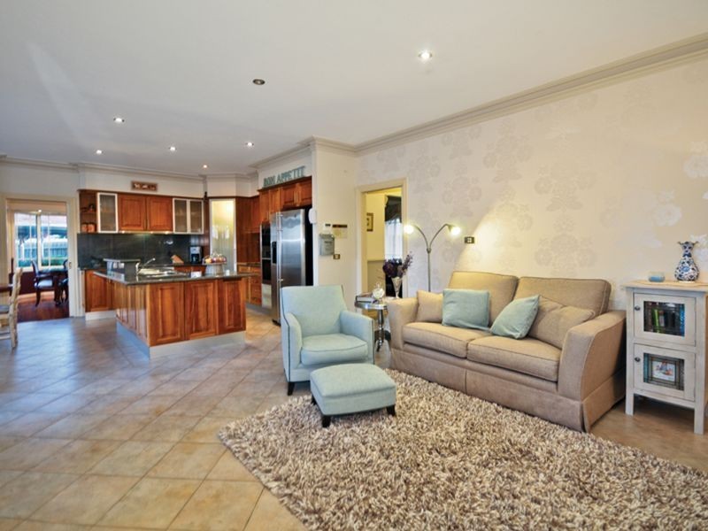 3 Truncata Court, Mill Park VIC 3082