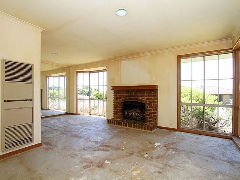 46 McLaughlin Crescent, Mill Park VIC 3082