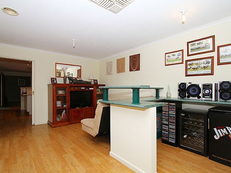 12 Marsden Court, Mill Park VIC 3082