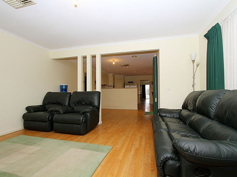 12 Marsden Court, Mill Park VIC 3082