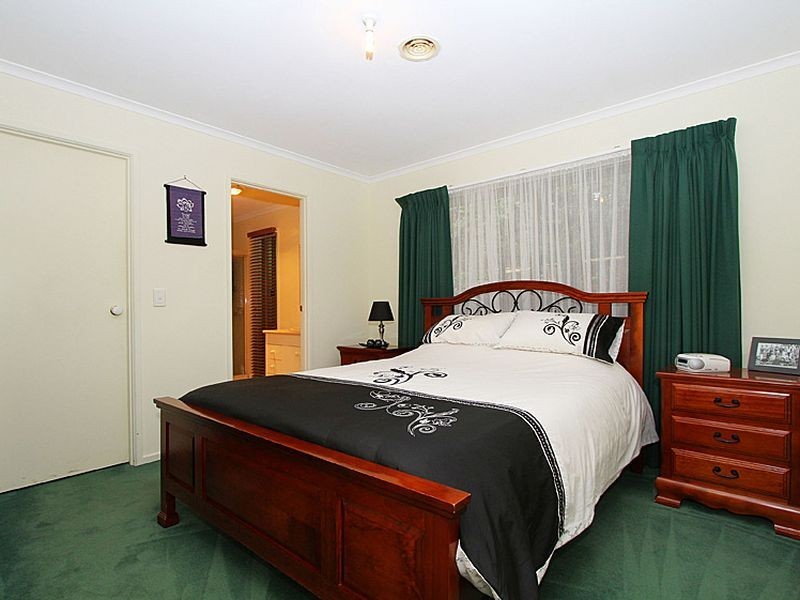 12 Marsden Court, Mill Park VIC 3082