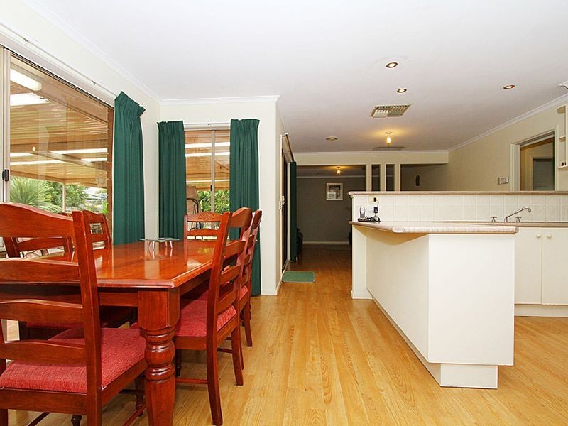 12 Marsden Court, Mill Park VIC 3082