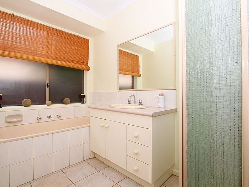 12 Marsden Court, Mill Park VIC 3082
