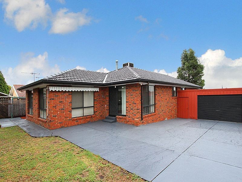 34 Bowman Drive, Mill Park VIC 3082