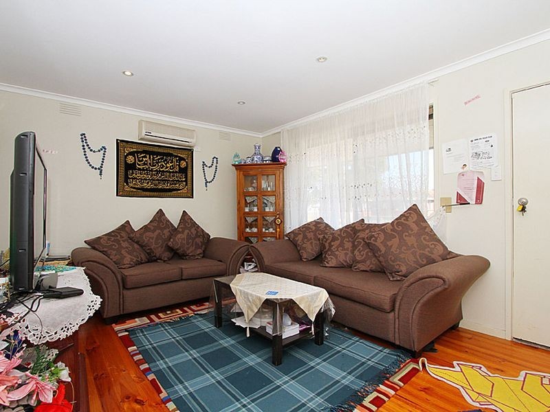 1/10 Mackey Street, Lalor VIC 3075