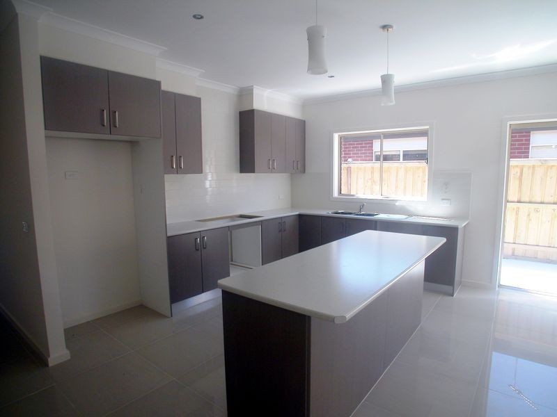 27 Wallaroo Street, Doreen VIC 3754