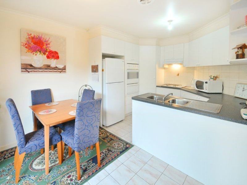 2/183 Roycroft Avenue, Mill Park VIC 3082