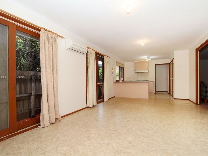 10 Nandina Court, Mill Park VIC 3082