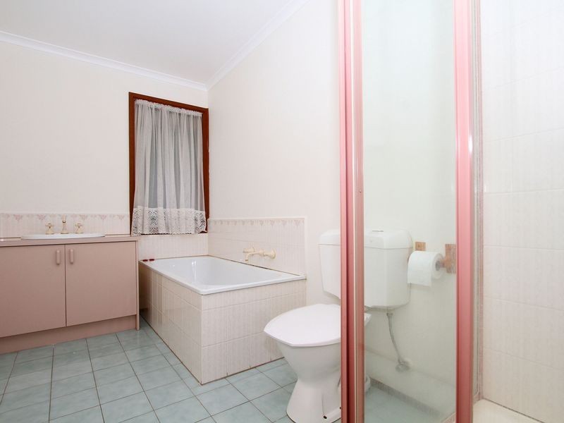 10 Nandina Court, Mill Park VIC 3082