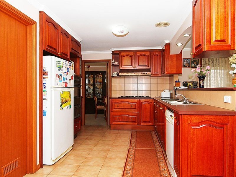 2 Clement Court, Mill Park VIC 3082