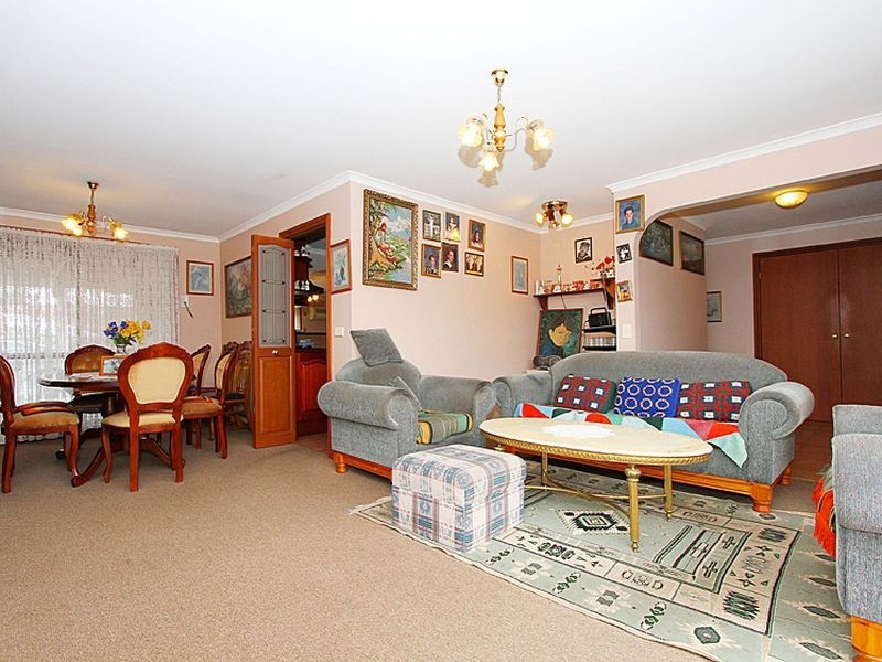 2 Clement Court, Mill Park VIC 3082