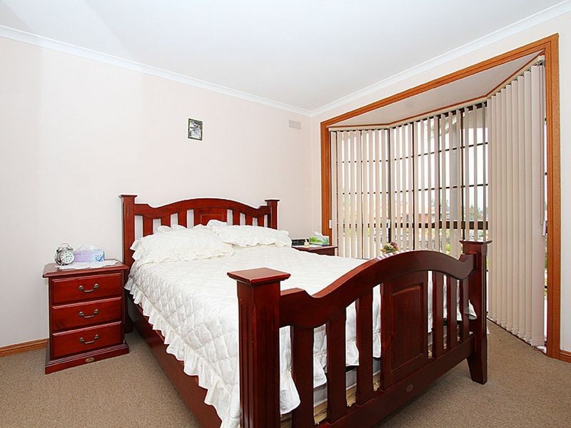 2 Clement Court, Mill Park VIC 3082