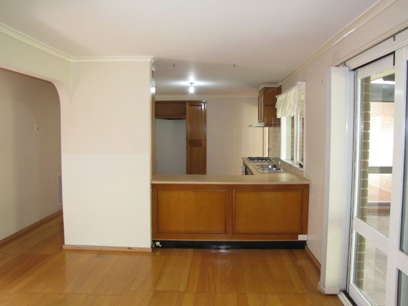 4 Fraser Close, Mill Park VIC 3082