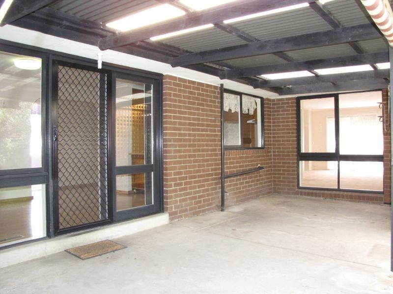 4 Fraser Close, Mill Park VIC 3082