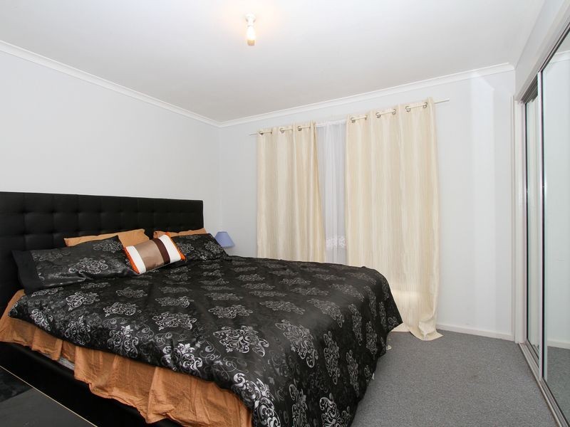 1/20 Turtur Close, Mill Park VIC 3082