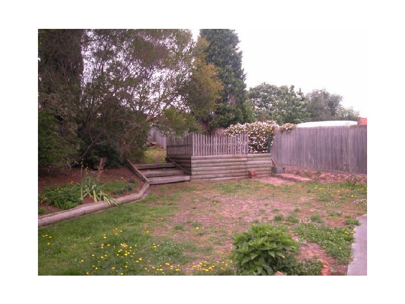 3 Nunn Close, Mill Park VIC 3082