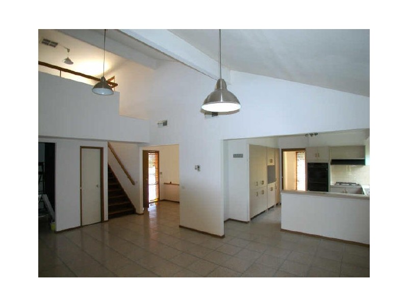 20 Horseshoe Crescent, Epping VIC 3076