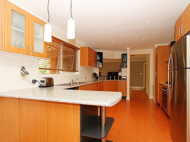 32 Azalea Avenue, Mill Park VIC 3082