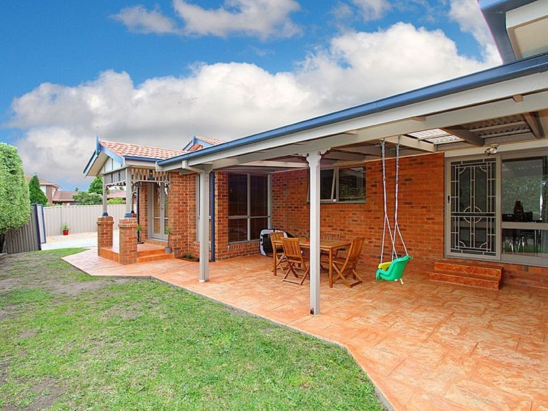 32 Azalea Avenue, Mill Park VIC 3082