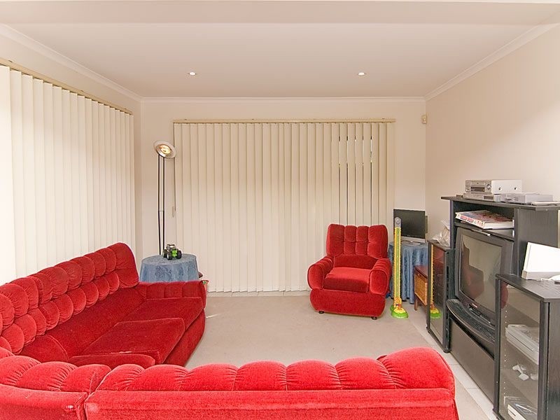 5 Spaniel Court, Mill Park VIC 3082