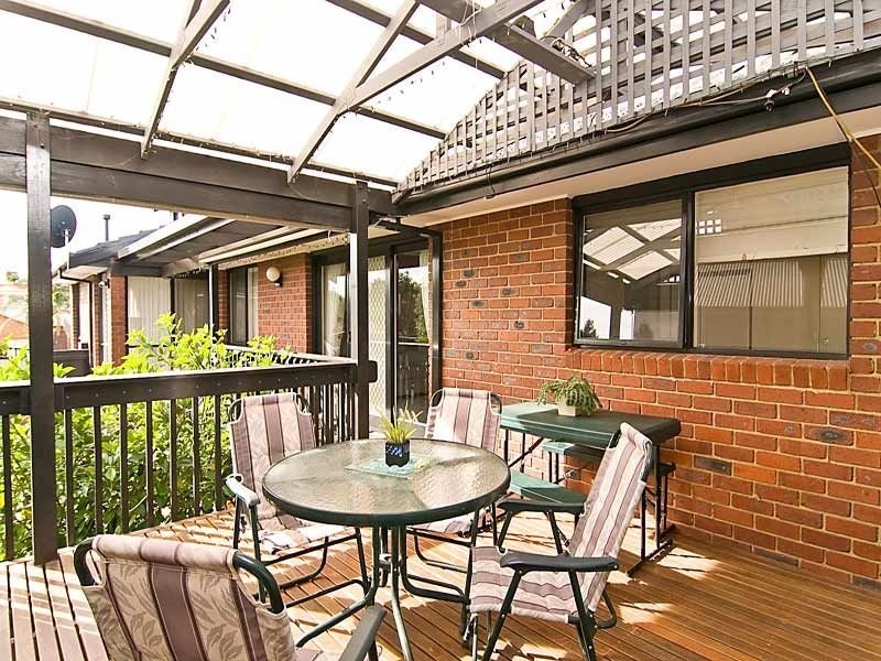 5 Spaniel Court, Mill Park VIC 3082