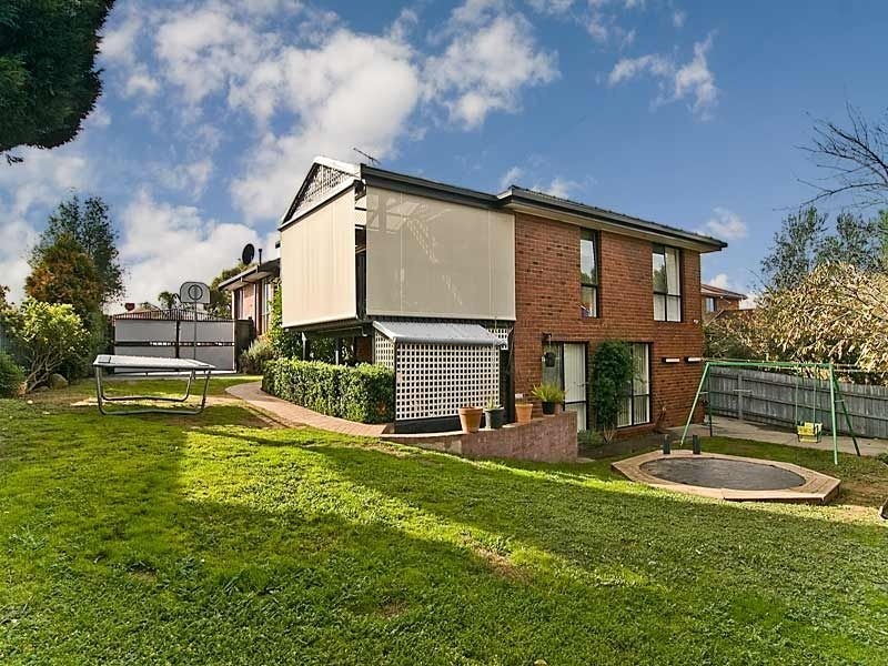 5 Spaniel Court, Mill Park VIC 3082