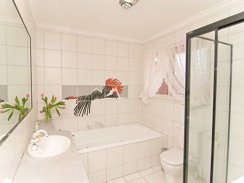 5 Spaniel Court, Mill Park VIC 3082