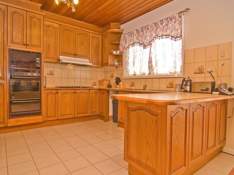 25 Glendalough Court, Watsonia VIC 3087