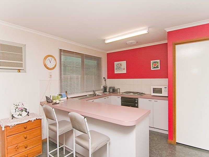 7 Canary Court, Mill Park VIC 3082