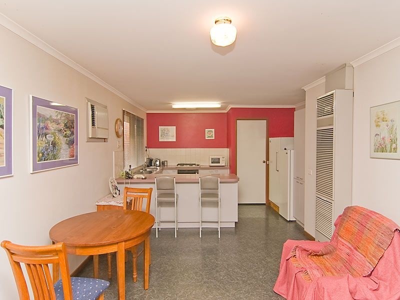 7 Canary Court, Mill Park VIC 3082