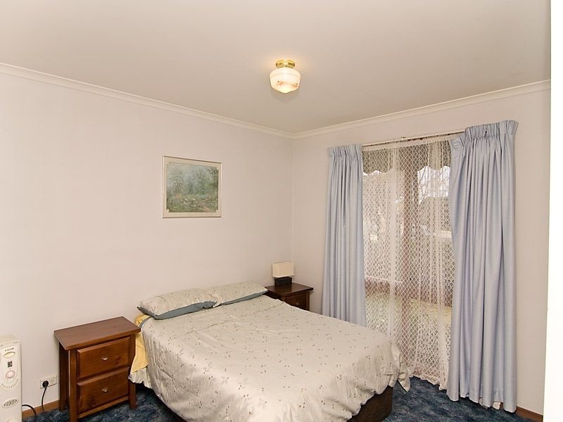 7 Canary Court, Mill Park VIC 3082