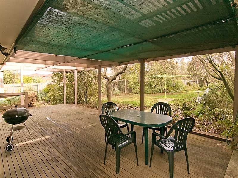 7 Canary Court, Mill Park VIC 3082