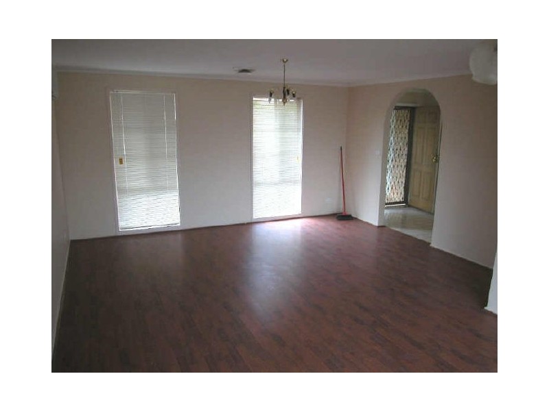 1 Clifford Close, Mill Park VIC 3082