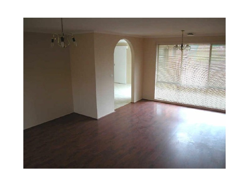 1 Clifford Close, Mill Park VIC 3082