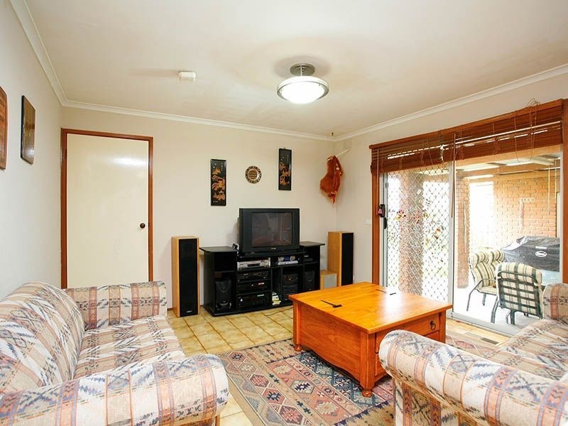 20 Strickland Avenue, Mill Park VIC 3082