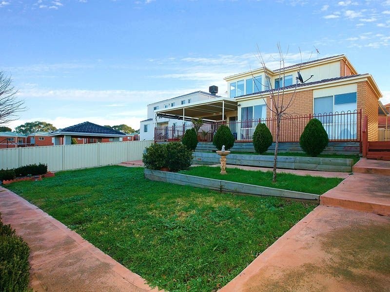 13 Narelle Court, Mill Park VIC 3082