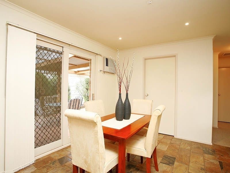 9 Marsden Court, Mill Park VIC 3082